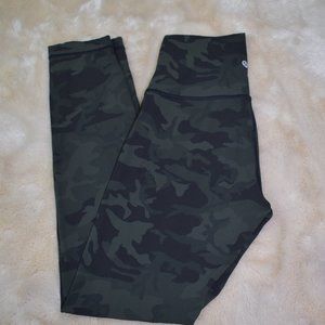 Lululemon / Align- Camo Leggings 25" / Size 4